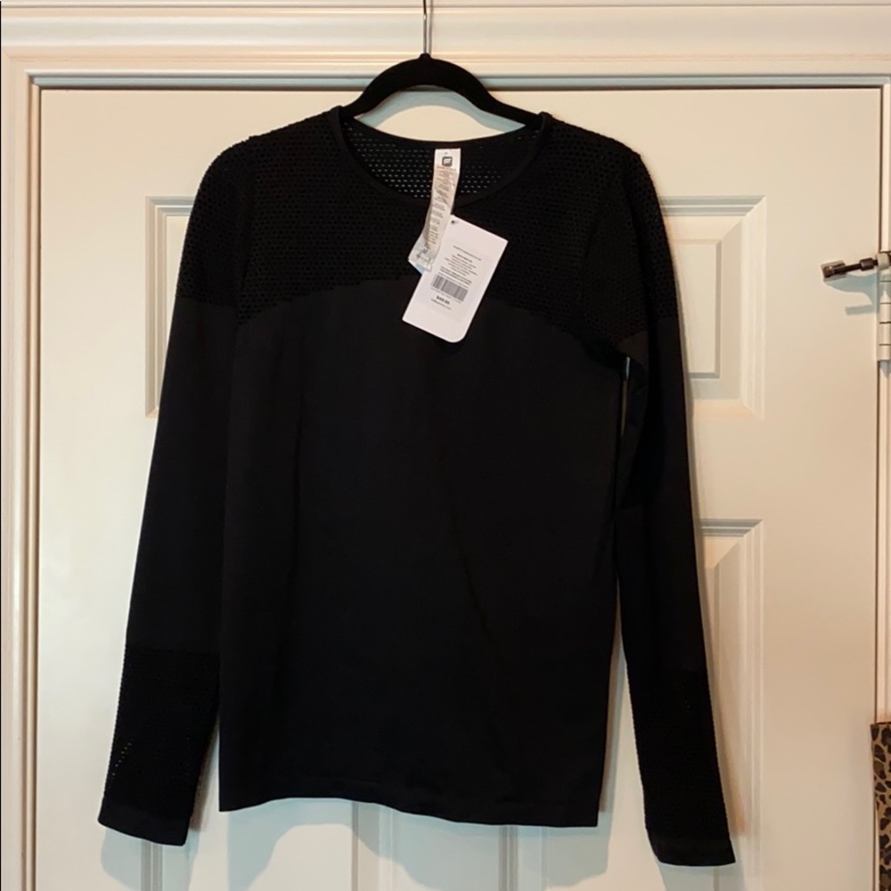 Fabletics long sleeved shirt